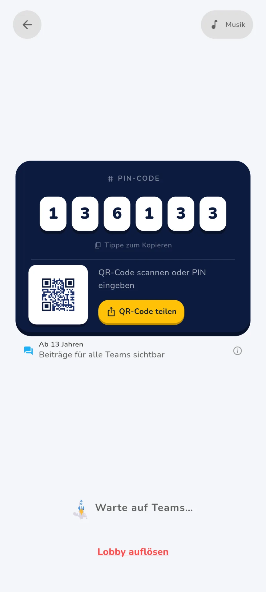 Lobby der Spielleitung: PIN und QR-Code — jedes Team tritt mit einem Code bei